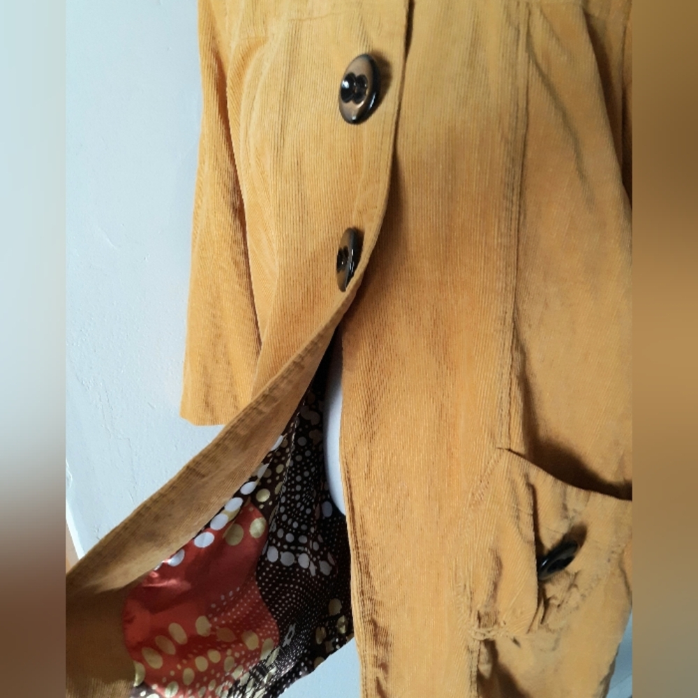 Y2K Jolt Camel Corduroy Jacket - Picture 4 of 7